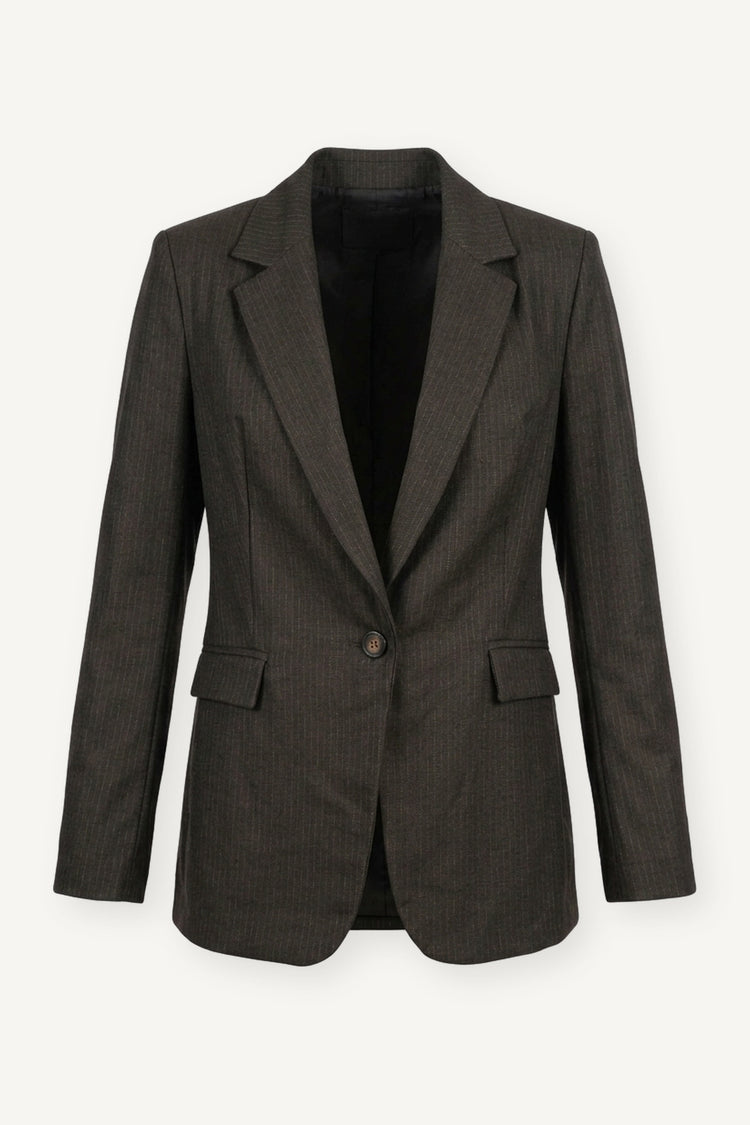 Blazer marrone gessato dal taglio mannish