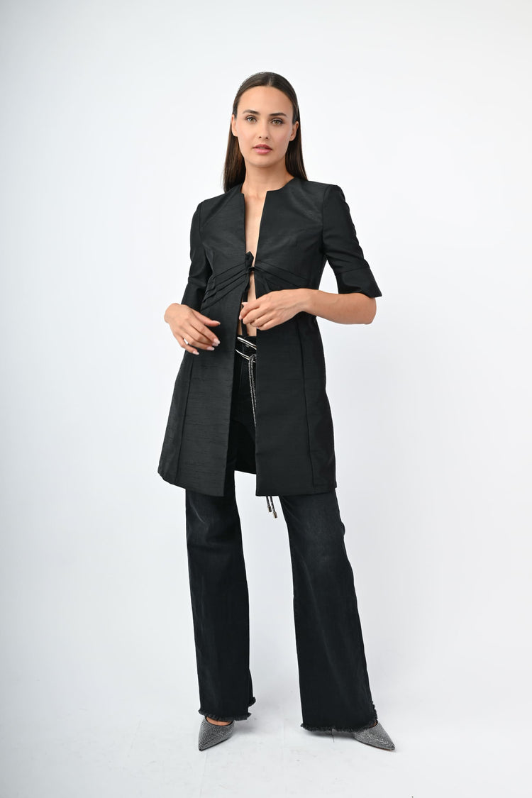 Soprabito in shantung con laccetti