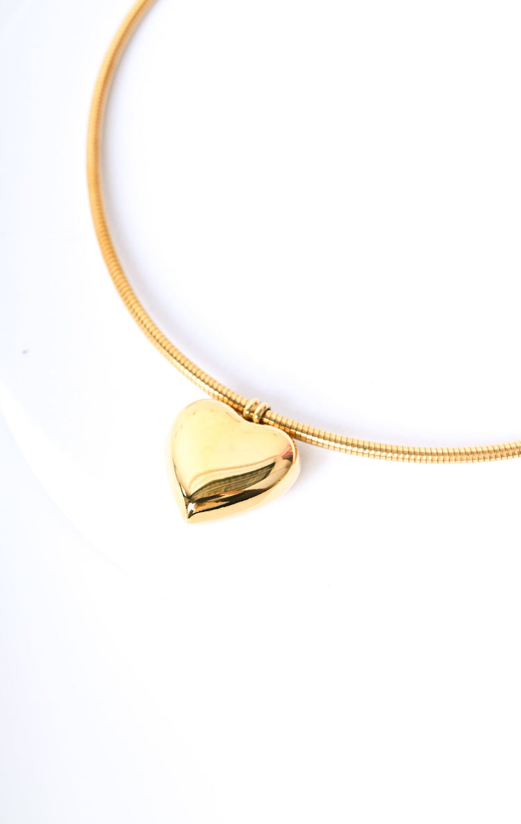 Collana rigida con pendente a cuore