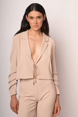 Blazer crop rosa cipria con laccetti lamé