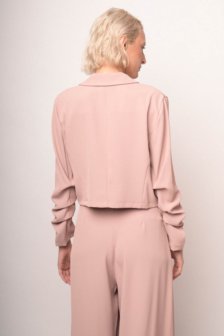 Blazer crop rosa pastello con nastro in raso