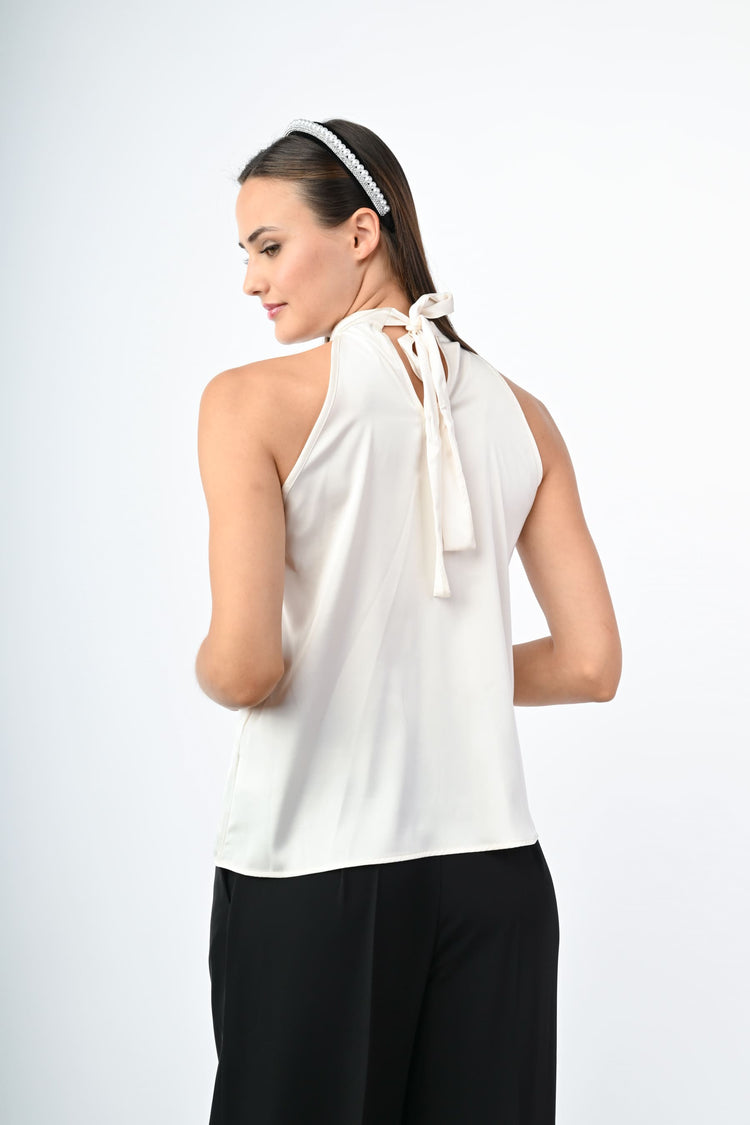 Top halter con rosa