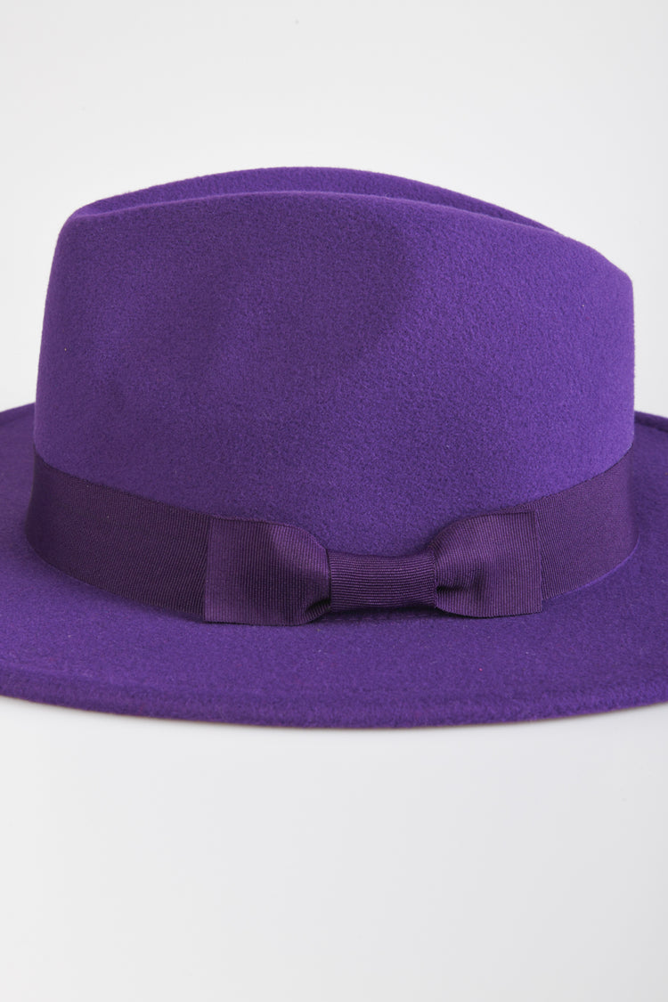 Cappello con cinturino in gros-grain