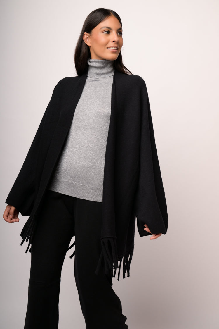 Spolverino nero in maglia con frange