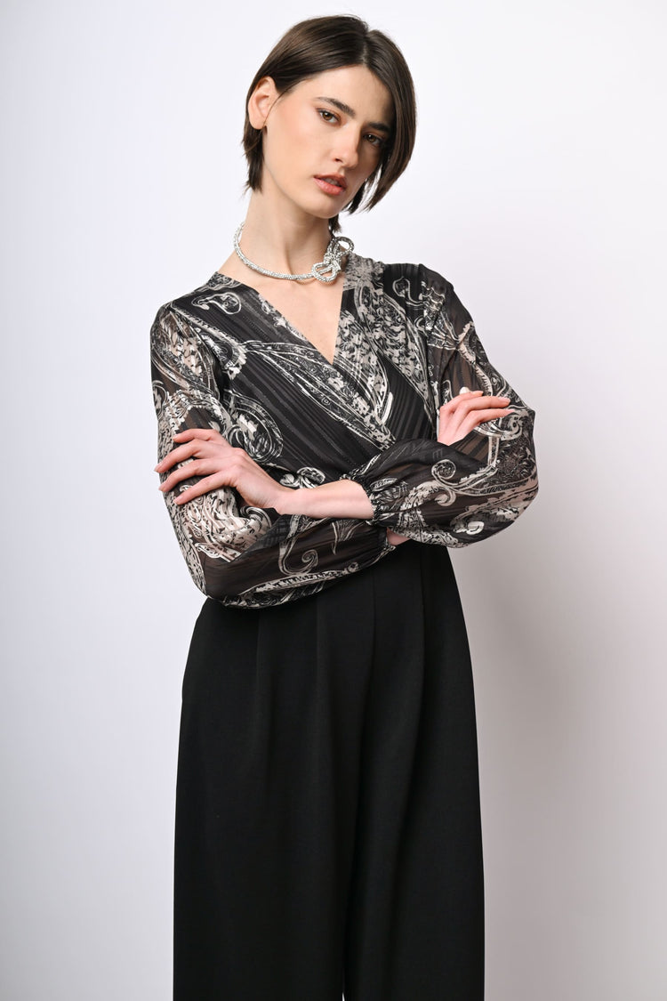 Tuta bi-materiale con stampa paisley