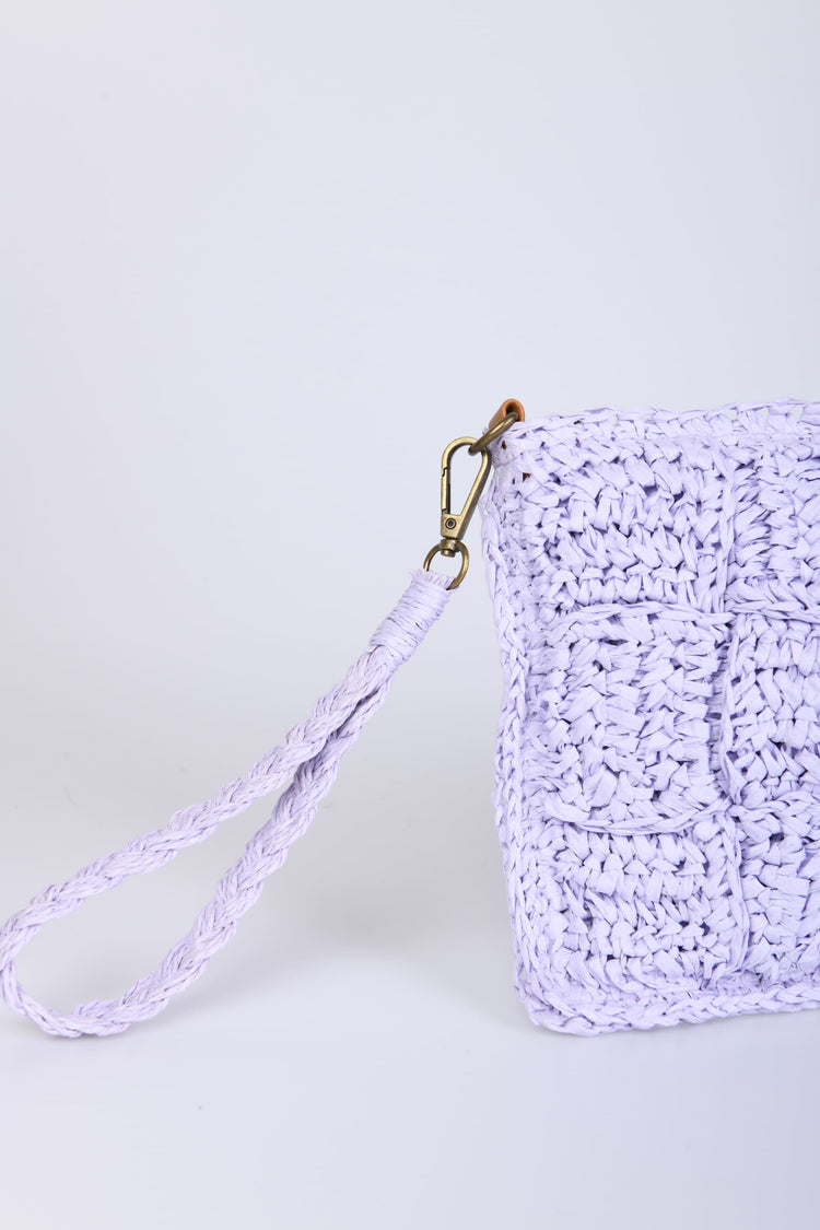 Pochette in paglia intrecciata