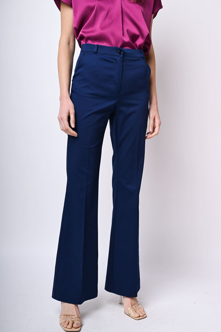 Pantaloni in cotone a zampa