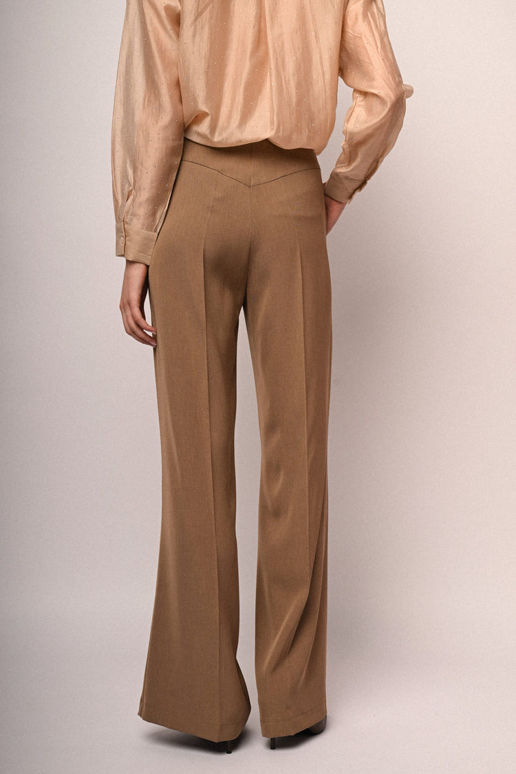 Pantaloni palazzo con piega stirata