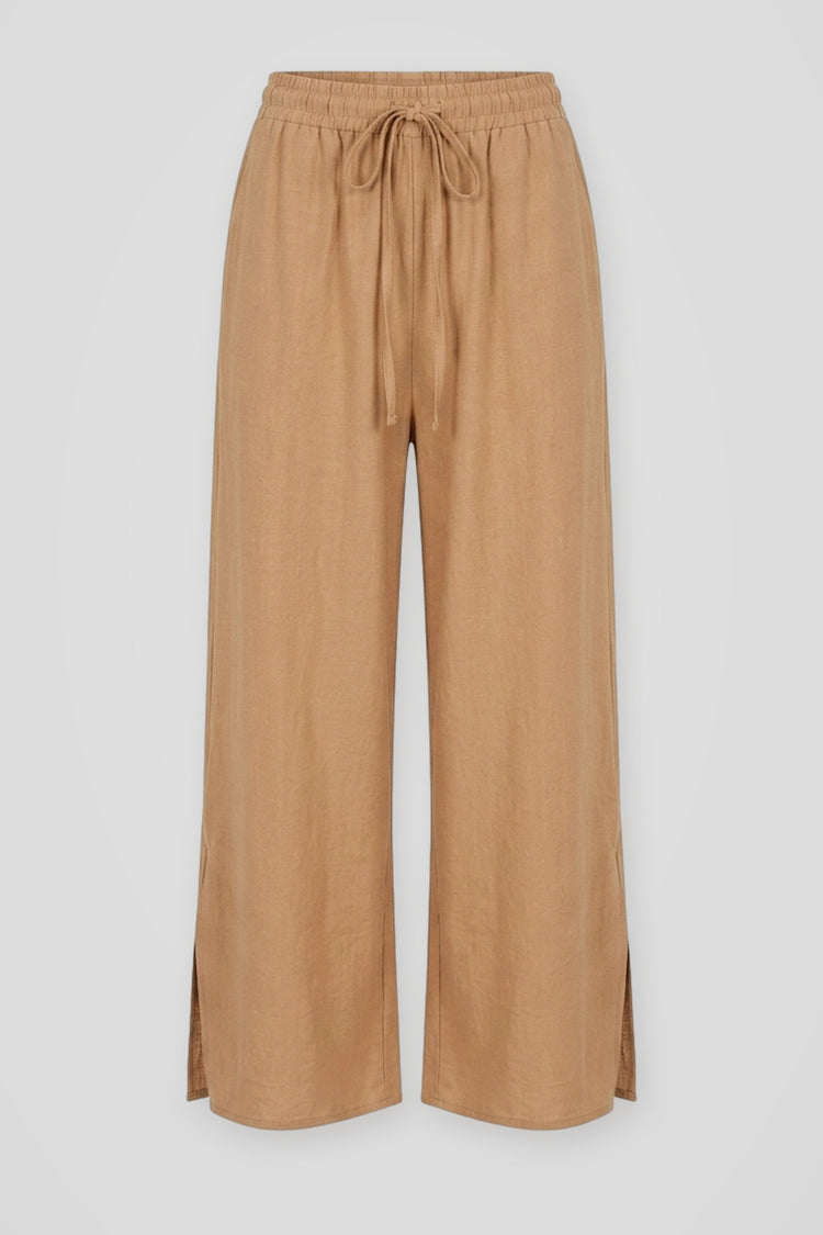 Pantaloni cropped cammello con spacco
