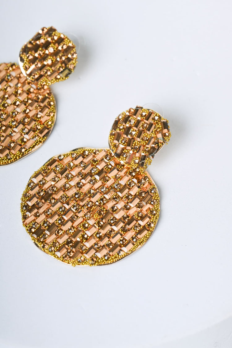Orecchini a cerchi piatti con strass