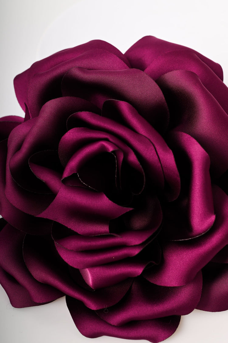Spilla a rosa in raso