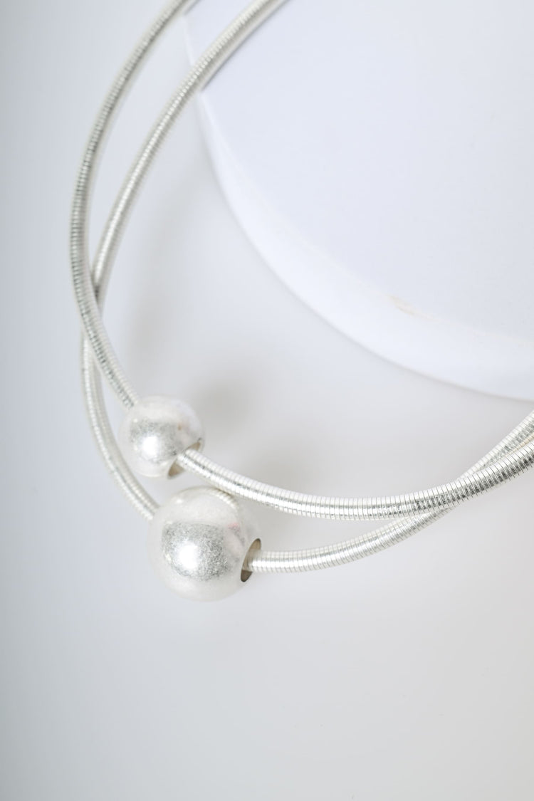 Collana a due fili con sfere