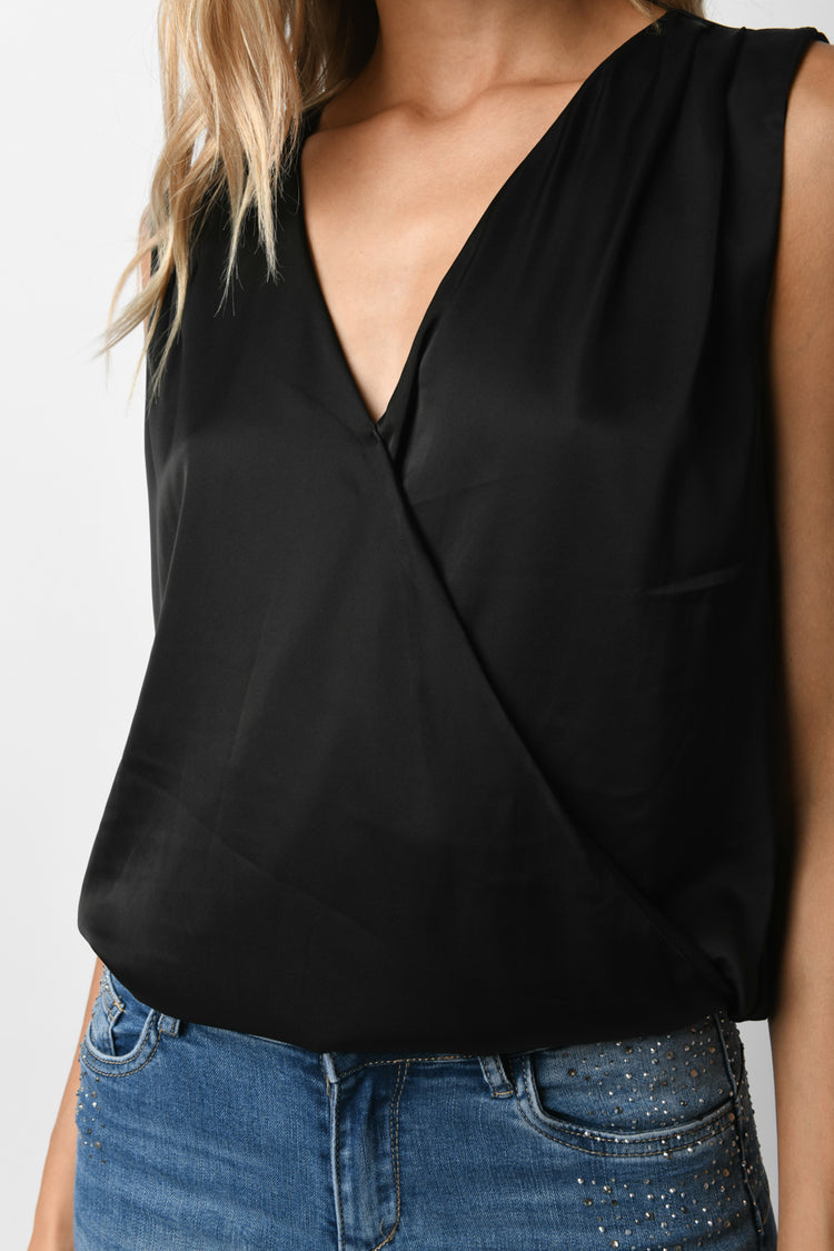 Top con scollo incrociato