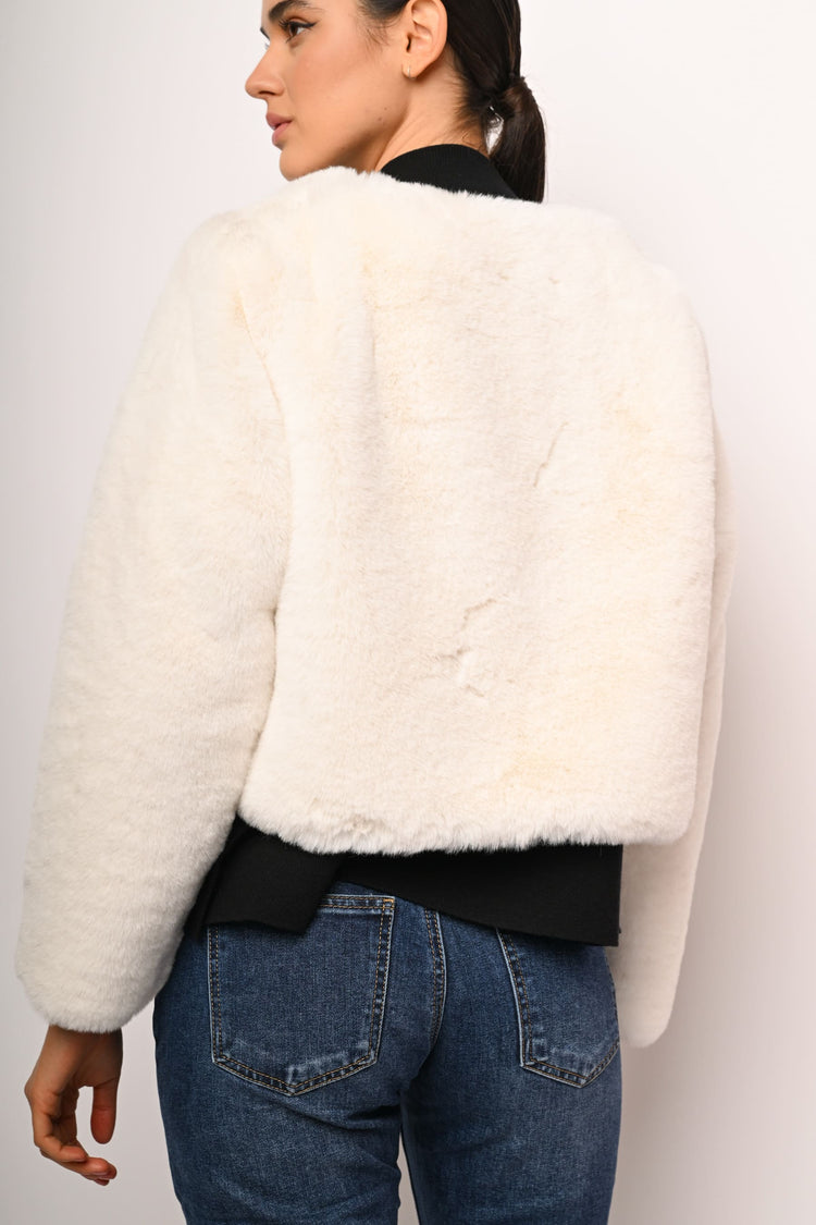 Giacca corta in faux fur