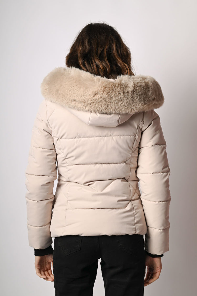 Piumino con cappuccio in faux fur