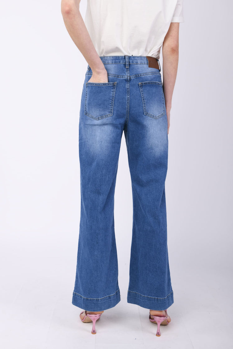 Jeans a gamba ampia