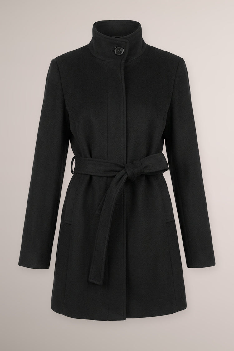 Cappotto nero con cintura e collo alto