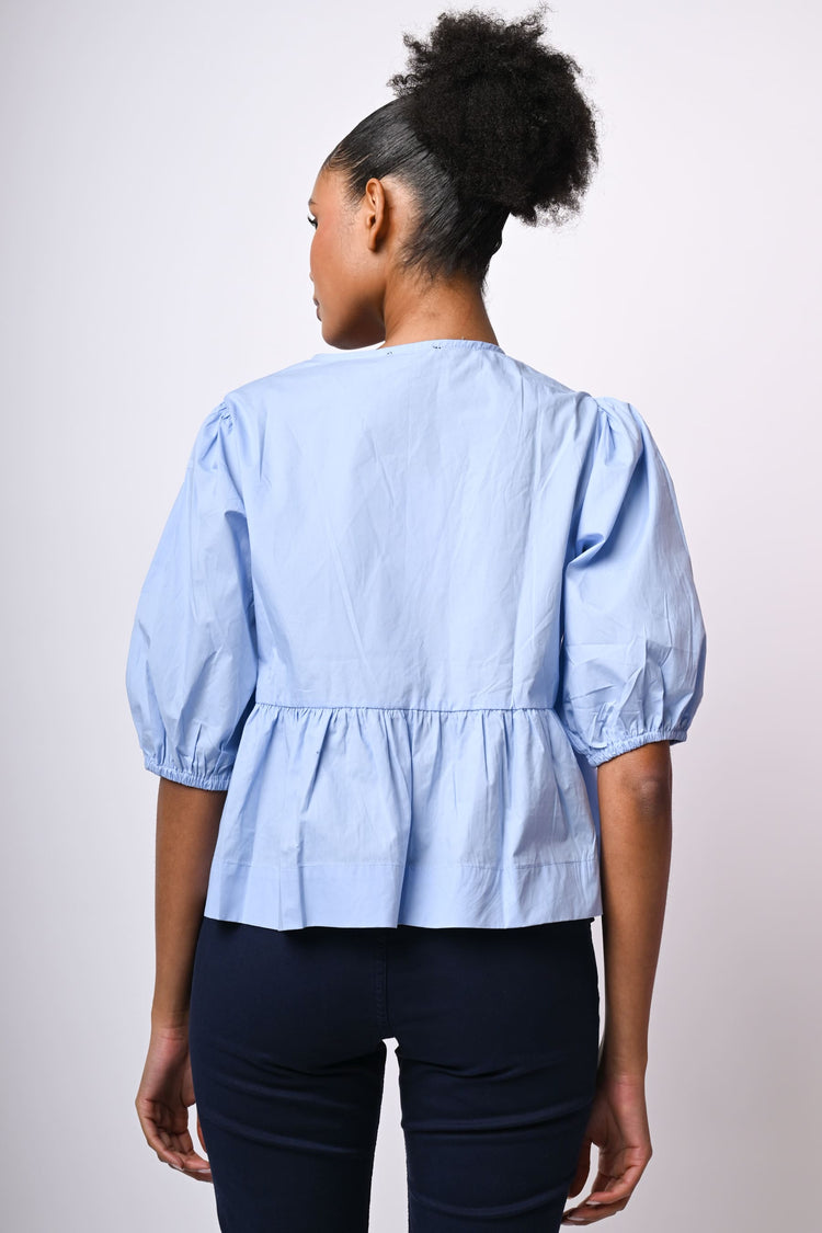Blusa con laccetti