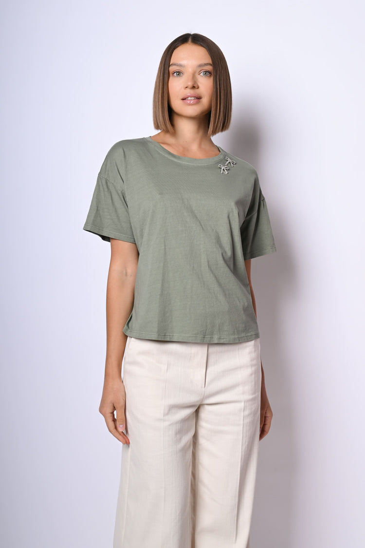 T shirt con fiocchi in strass