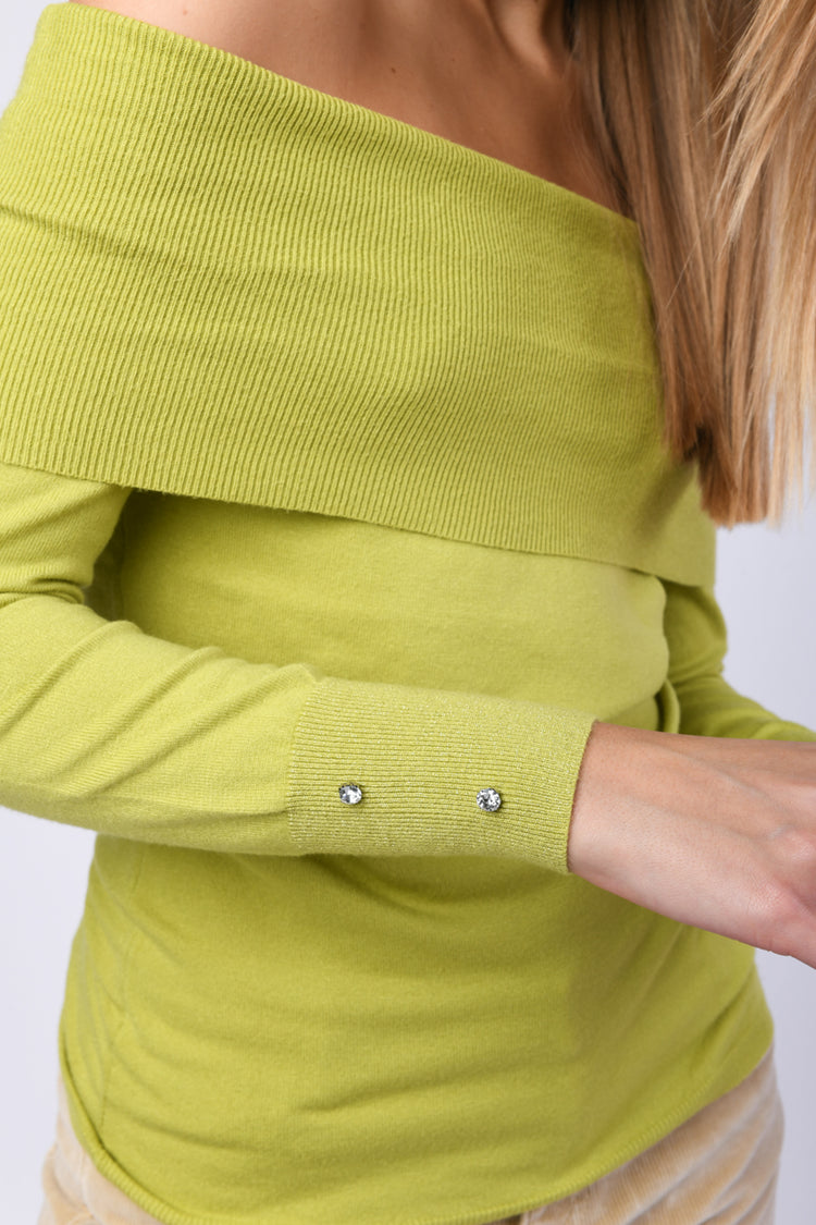Pull con scollo alla Bardot