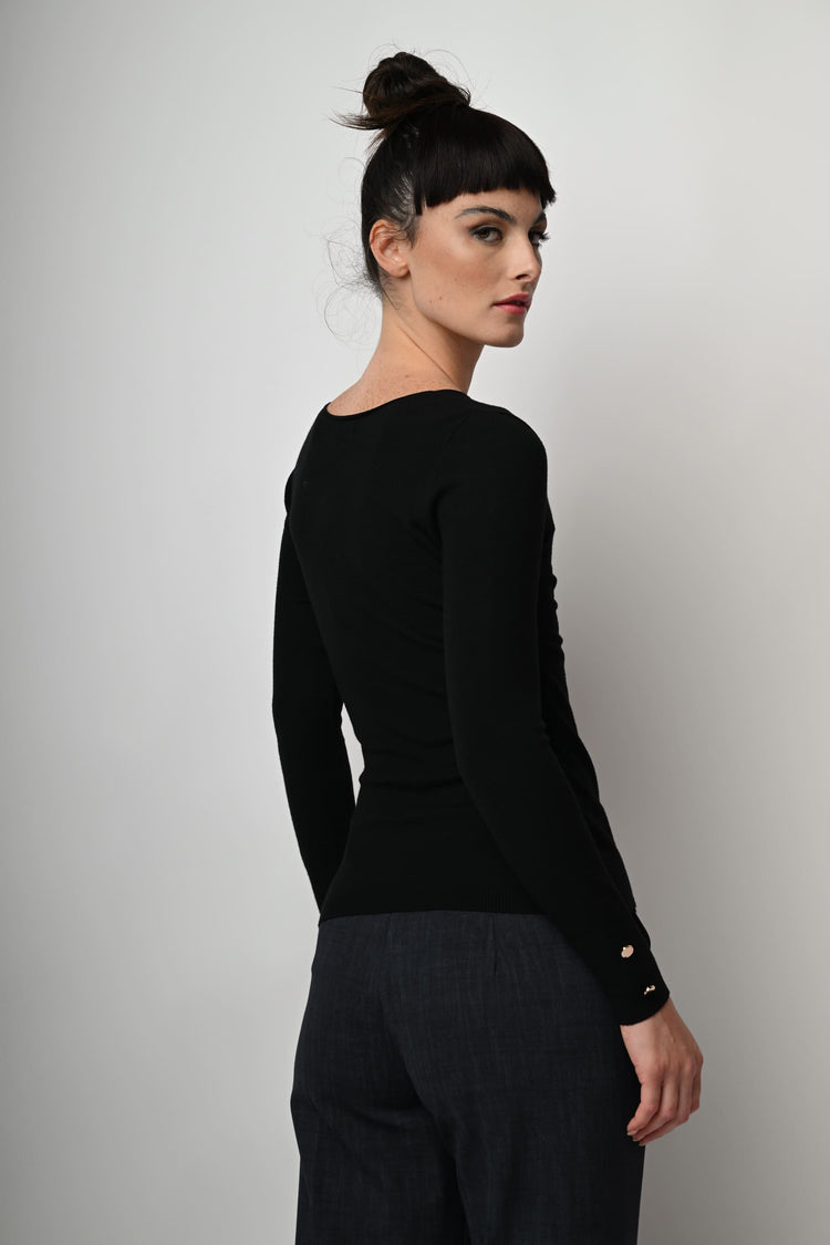 Pull con design incrociato