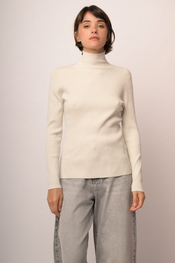 Lupetto in maglia lurex avorio con bottoni sul retro