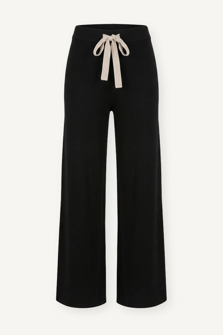 Pantaloni con lacci