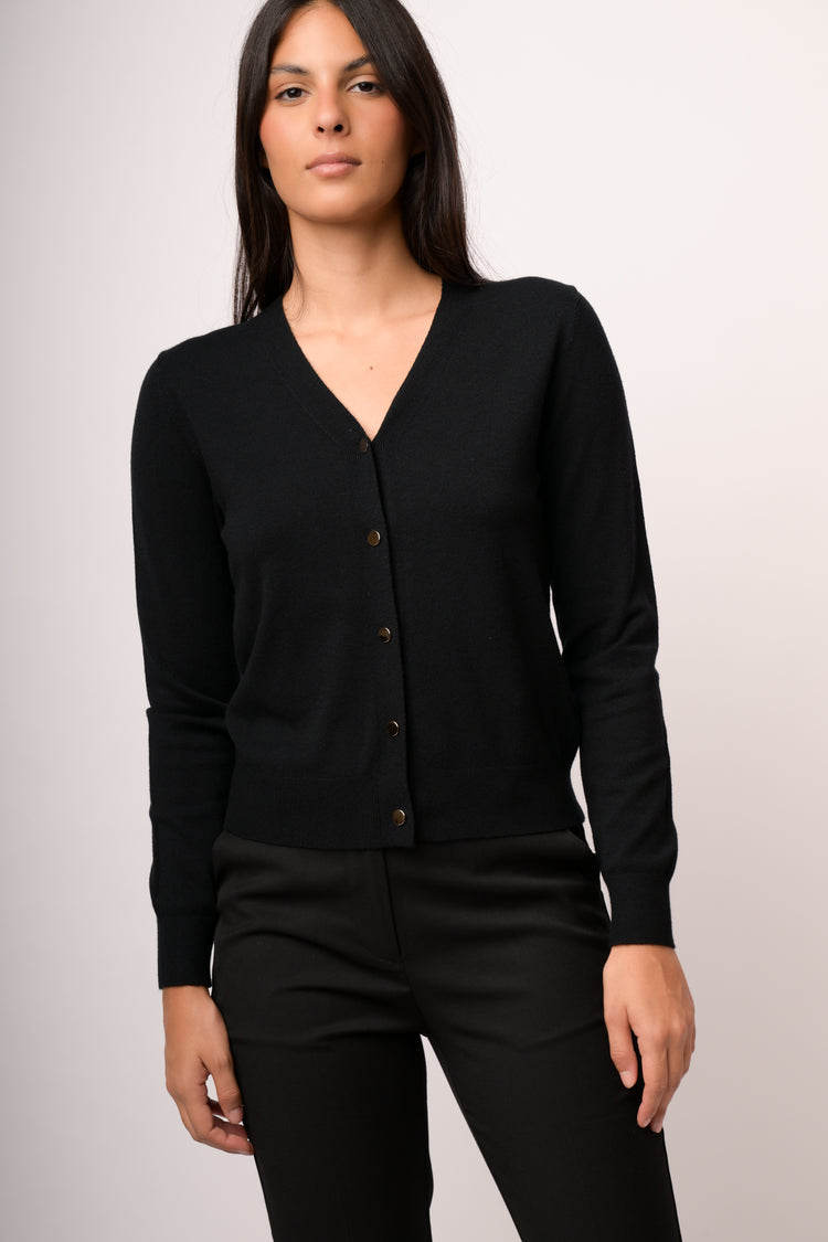 Cardigan nero con bottoni metallici