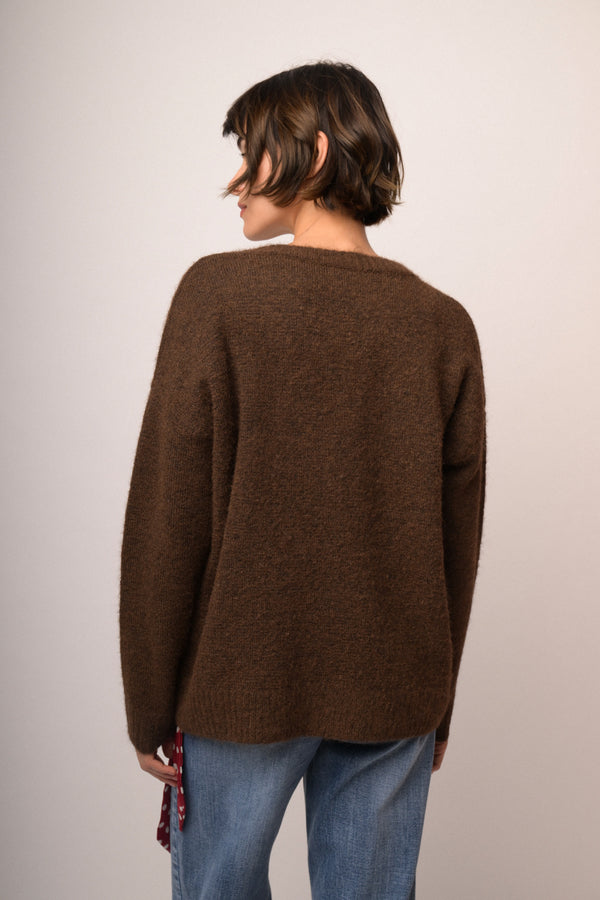 Maglia oversize marrone con scollo a V