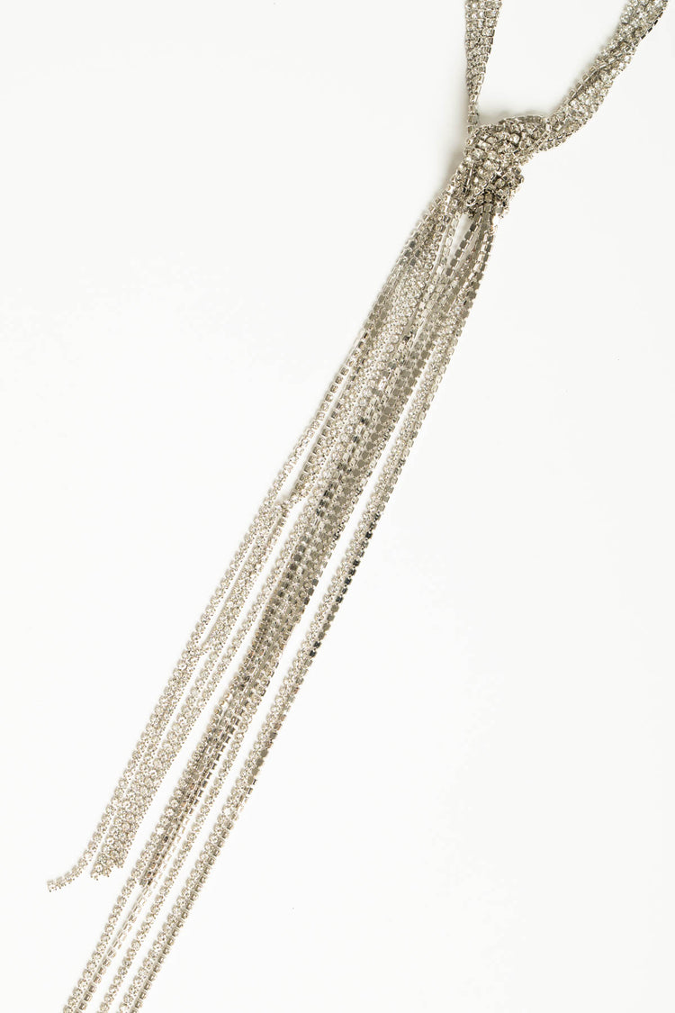 Collana lunga argento con nodo e frange di strass