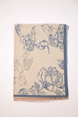 Sciarpa beige con fiori azzurri e frange